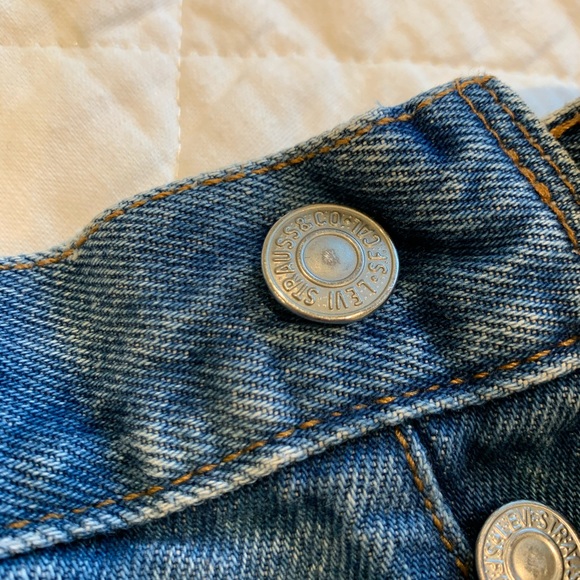 Levi Jean shorts - Picture 5 of 5